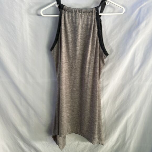 Racer back adjustable sharkbite swing hem dressy tank - Picture 5 of 5